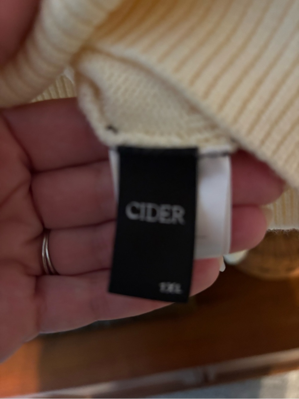 Cider Cream Collared Sweater with Black Cat Motif - Picture 2 of 2